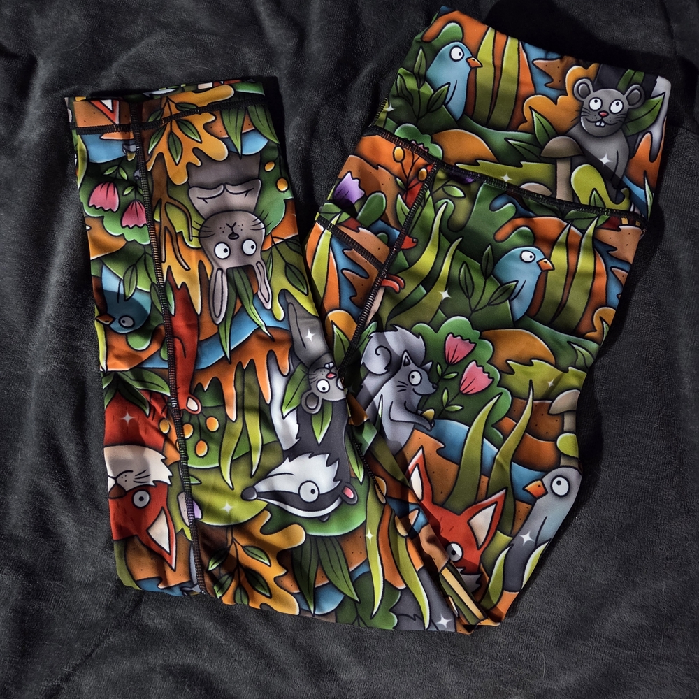 Constantly Varied Gear Vibrant Animal Print Capri Leggings